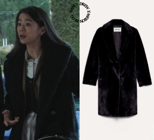  Who: Leah Lewis as George FanWhat: Talula at Aritzia Real Faux Fur Coat - Sold OutWhere: 3x13 “The 