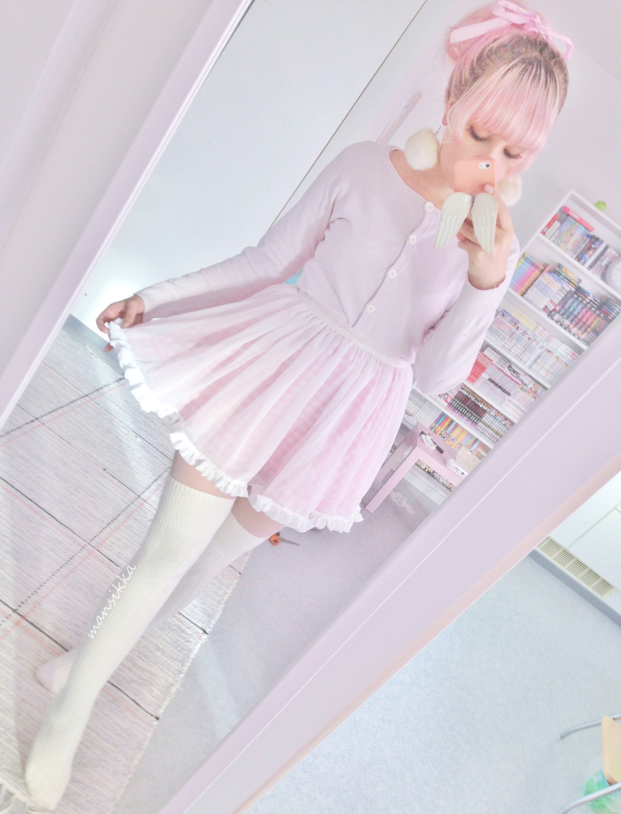 mansikka:  Look from earlier this week hehe. (๑✧ꈊ✧๑) 