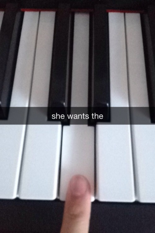 fuck-benedict: hurleyquinn: webabuser: piano people that don’t know the piano notes must be so