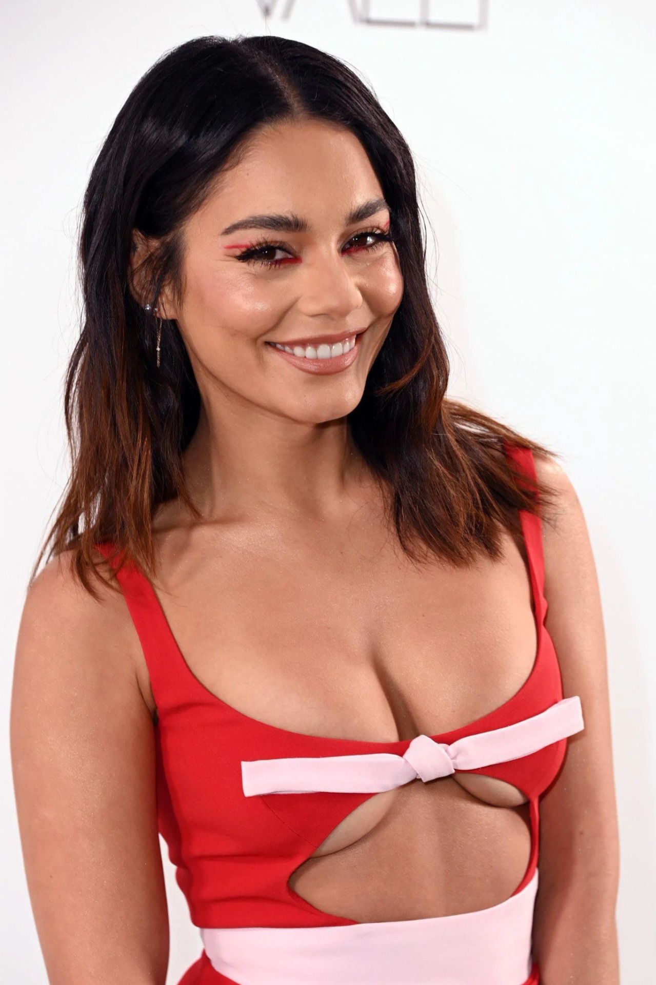 celebpicss:Vanessa Hudgens 