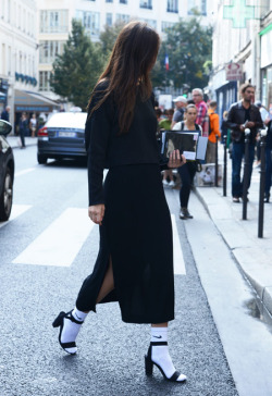 what-do-i-wear:  street-style shot by Tommy