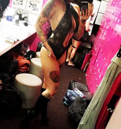 Porn Pics stripper-locker-room:  https://www.instagram.com/amity.adams/