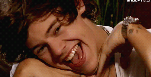 waitingupallnight41d:  Liam: I’m a ninja   Harry: I’m a cupcake    Liam: But