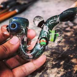 weedporndaily:  by augyglass http://ift.tt/1lM1oCU  This!