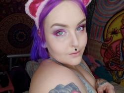 beautyburiedbeneath:  🦄💓Make up for new vid💓🦄Other Content / ManyVids~Leave caption in place or you will be blocked~  Jesus, those eyes&hellip;