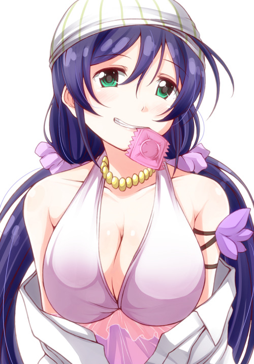 pantyxhunter:    *heavy nosebleeding*   