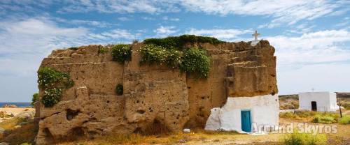 If you are already planning your next trip to Greece, why not consider the stunning island of Skyros