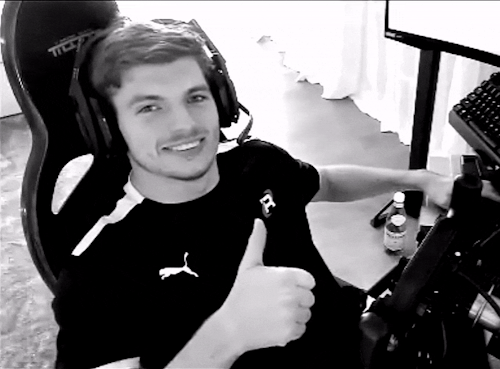 Hello, Maxie Girlys