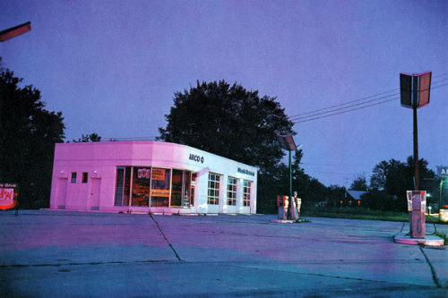 cranial-milk: Troubled Waters William Eggleston