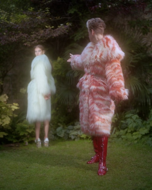 forestgreenlesbian:  Patrishia Rzepka &amp; Susanne Junker shot by Julia &amp; Vincent for A Part Magazine