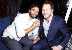 ikonicgif:  Oscar Isaac and Chris Pratt at