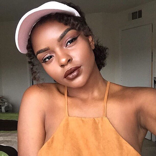 plussizedhiiipy:  iamhannalashay:  I completely forgot it was dark skin appreciation