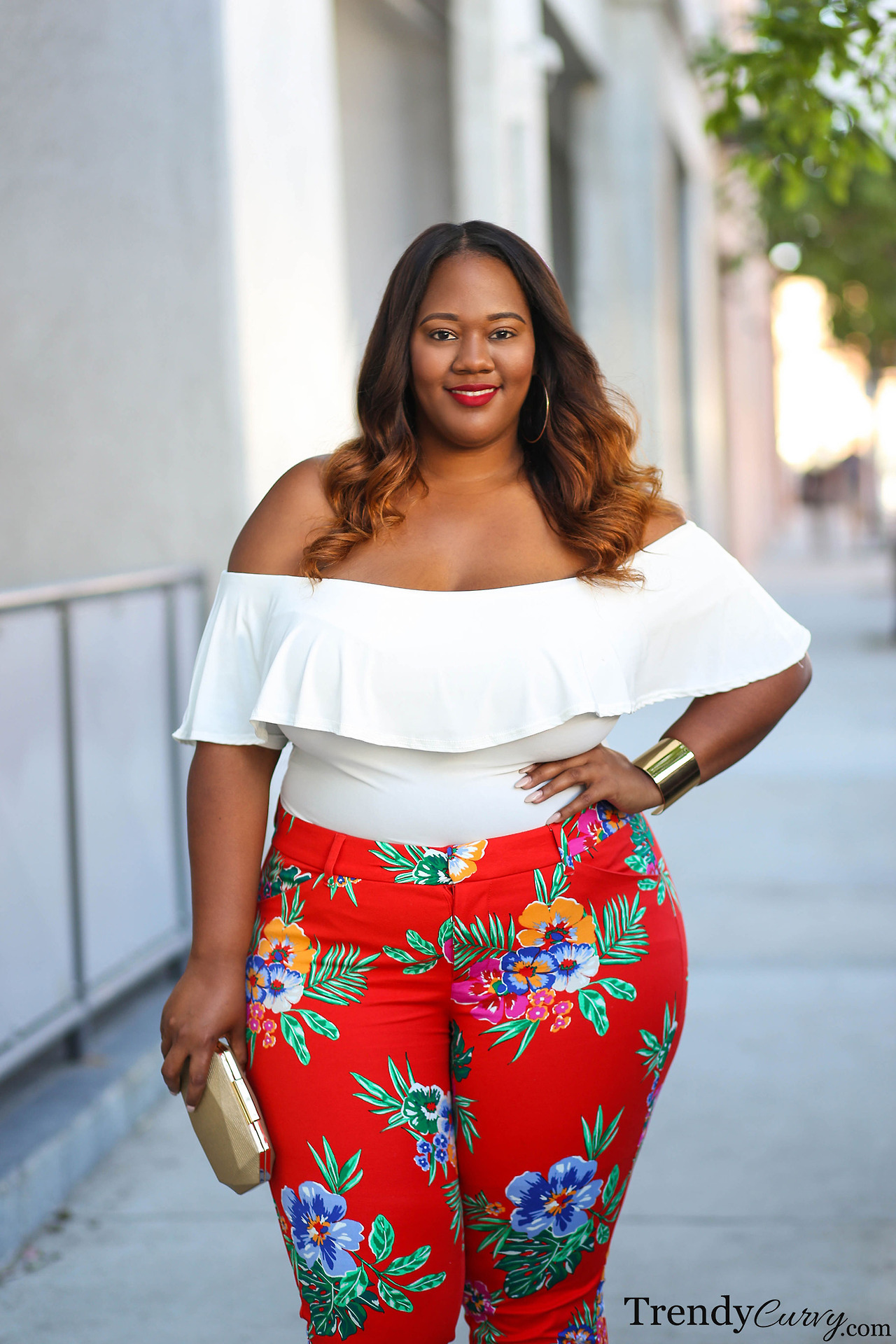 trendycurvy:  TropicaleOutfit details on TrendyCurvy.comPhotographer: Steve Suavemente