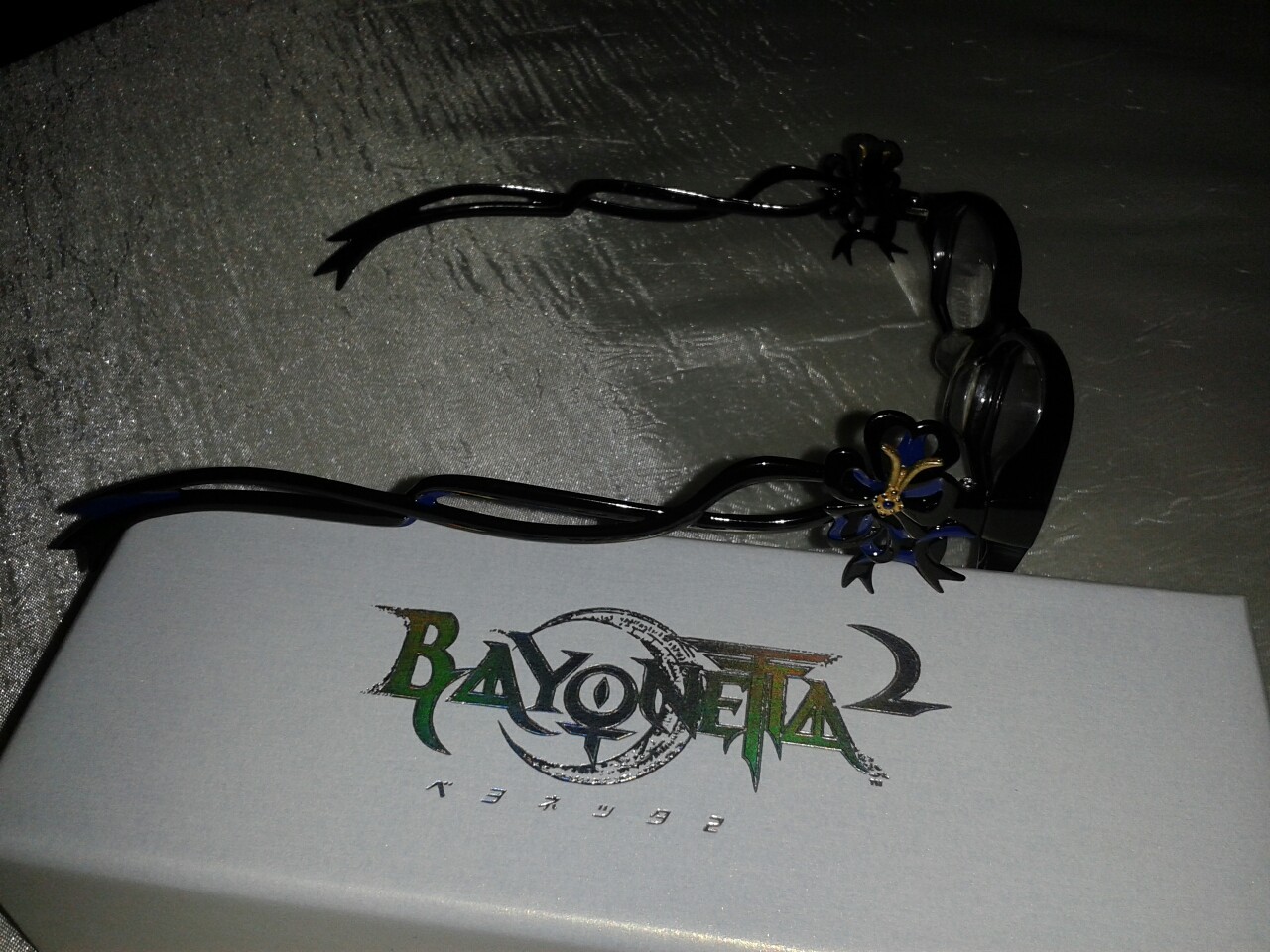 u1-qtj:  I got a early Birthday gif from my fiance….OMFG it’s the Bayonetta 2