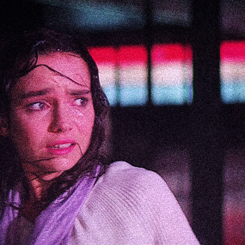 vivienvalentino:  Bad luck isn’t brought by broken mirrors, but by broken minds.  SUSPIRIADari