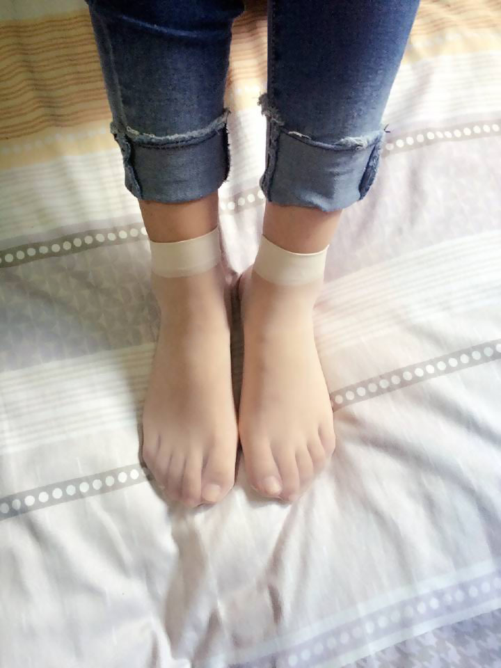 Summer Asian Feet