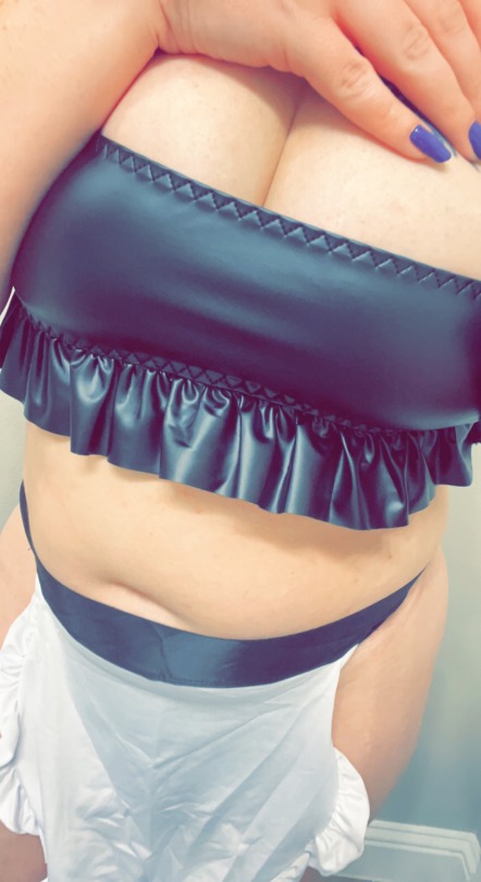 hornygothamslut:Small preview to my new maids outfit! I’m not in a place I have a good mirror right now so I can’t take good pics, but here is a lil preview till I get where I can take a good one! :) When I was buying this today, the girl at the counter