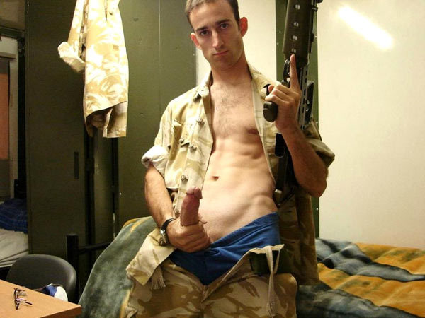 militarymencollection:  Military Men via http://mymilitaryboys.tumblr.com