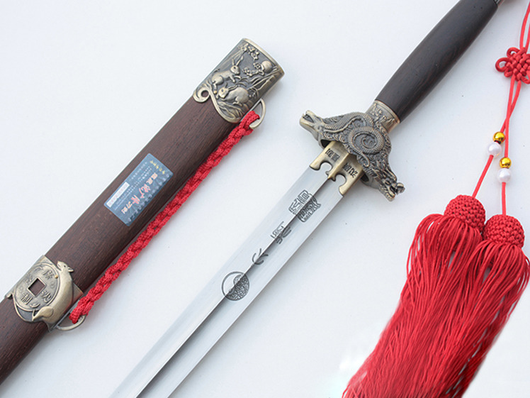 chinesesword:  Chinese Sword Chinese Zodiac Patternhttp://www.icnbuys.com/chinese-tai-chi-chinese-zodiac.htmlFollow