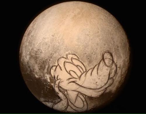 karlrincon: Pluto is on Pluto!  This is awesome.