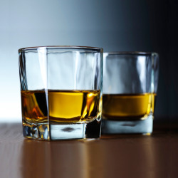 3drunkencelts:  “Whiskey, neat… make