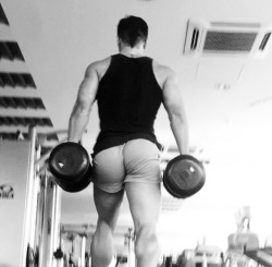 kensprof:  Esteban Rivera after his workout