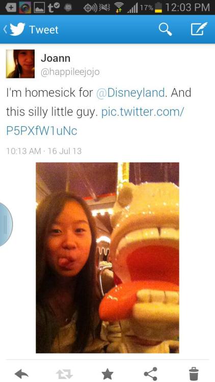 dailymagic: beyouroffbeat: ohmygod disneyland tweeted me.  this is the most beautiful thing I&r