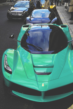 envyavenue:  LaFerrari, Veyron, P1