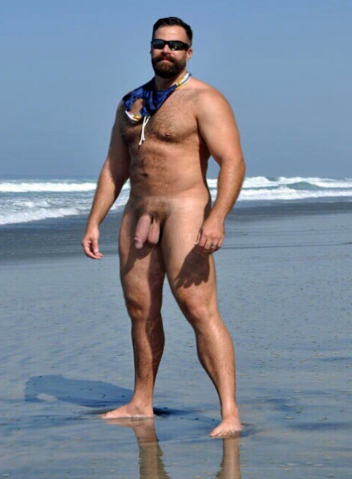 gayhairylovers:  Wooww daddy 