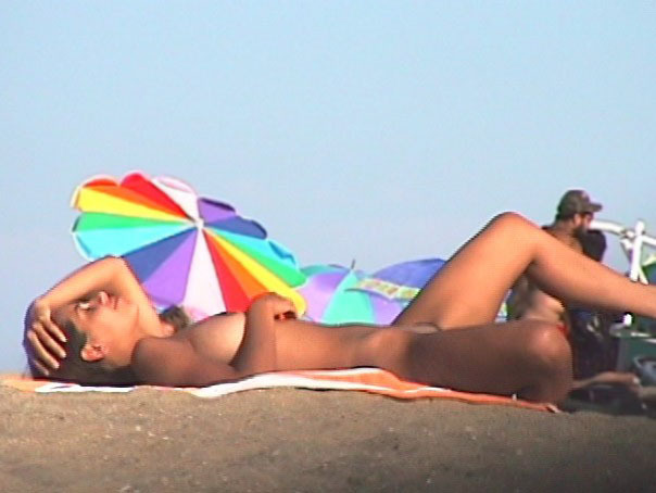Beach Spy Eye