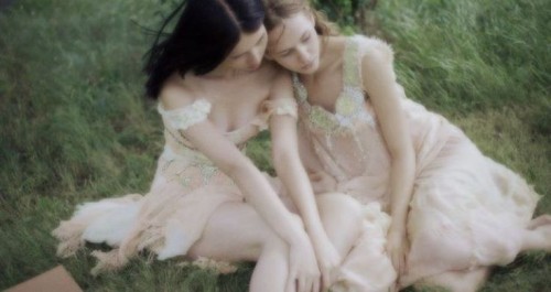 Female Friendships Are A Miracle