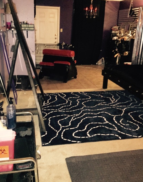 mistressroxyjezel: My private fantasy playspace in Austin.