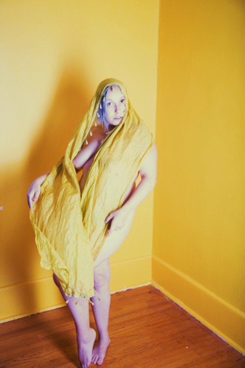 dregyn:  another all yellow kevincanada studio set with 08photog photographer:  Ian Hoare 