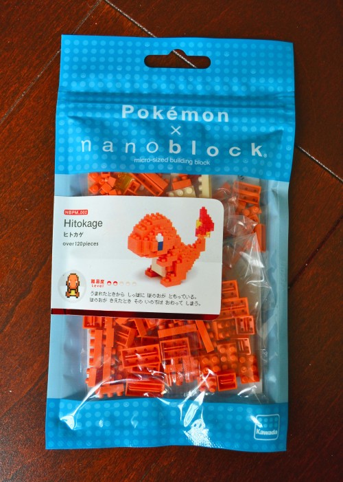 okamidensetsu:  Nanoblock Hitokage & Lizardon These are so freaking cute. So very happy to have these Q.Q