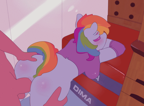 mlpafterdark4:  Clop GIF Post 1/2/3/4/5/6/7/8/9/10 ~MLP After Dark  Mmnf <////<