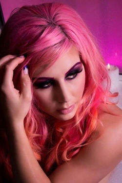 annaleebelleappreciation:  Annalee Belle