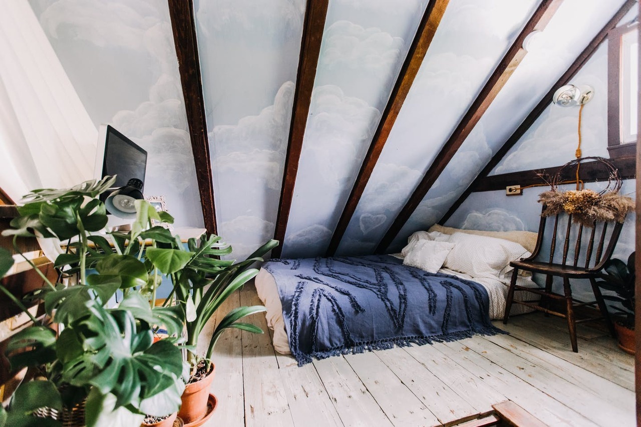 gravityhome:  Cluttered tiny home in Pennsylvania | photos by Carina Romano  Follow