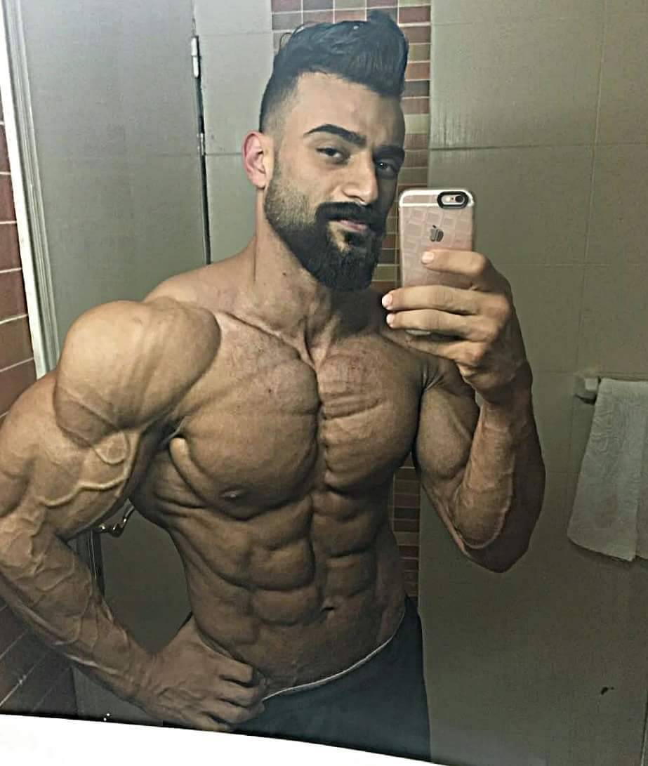 justmuscle77:Fucken A this man is beyond sexy, hot and gorgeous! Mohamed ElQadi has