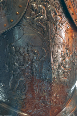 artschoolglasses:  Details of the armour