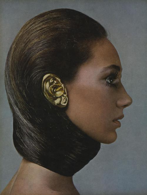 Richard Avedon - Marisa Berenson for Estée Lauder (Vogue 1968)