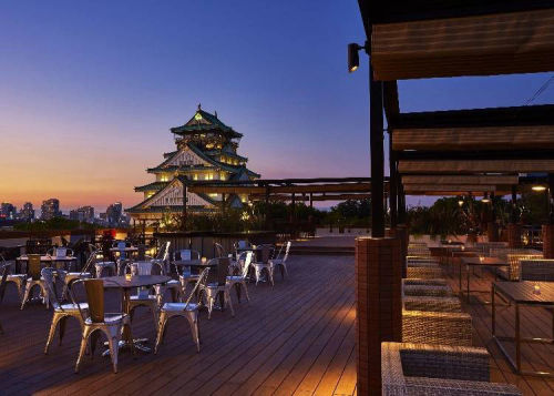 Blue Birds Roof Top Terrace in Osaka by Live JapanA rooftop dining which offers seasonal BBQ, betwee