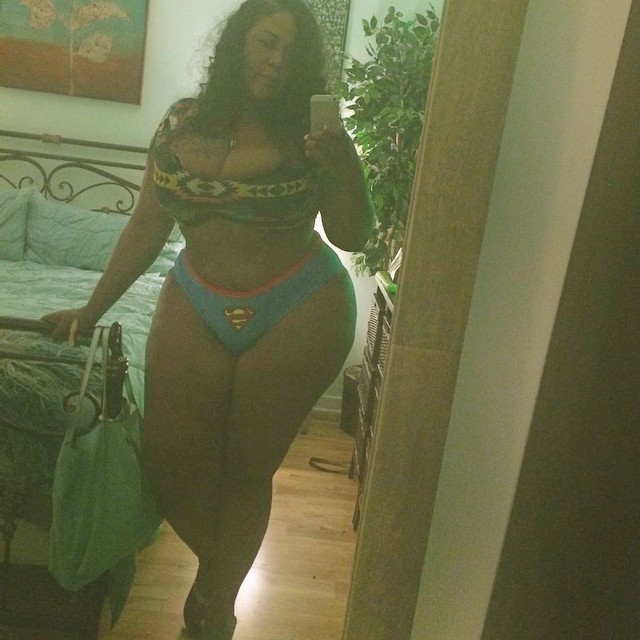 damnherassfat:  if this was my mom, i would have to get str8 A’s in school! i