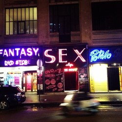 Fantasy. Sex. Porno. #Paris