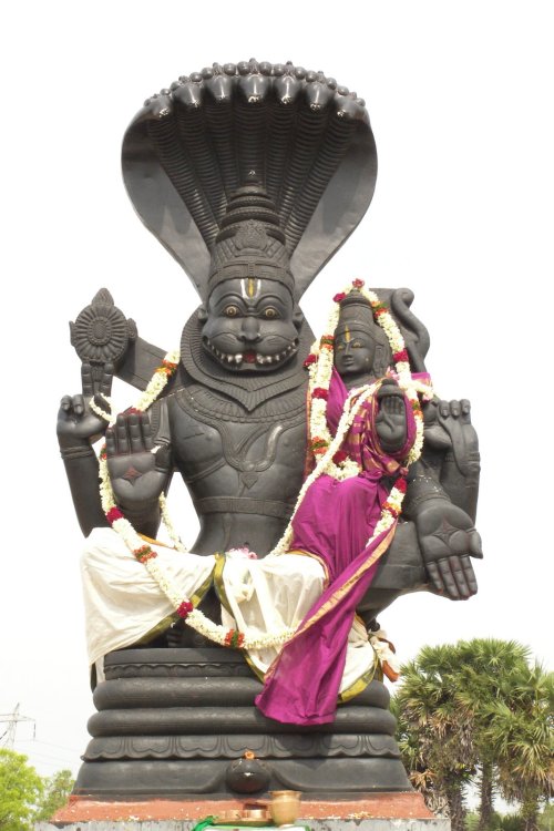 Vishva Rupa Lakshmi Narasimhar, Kattavakkam