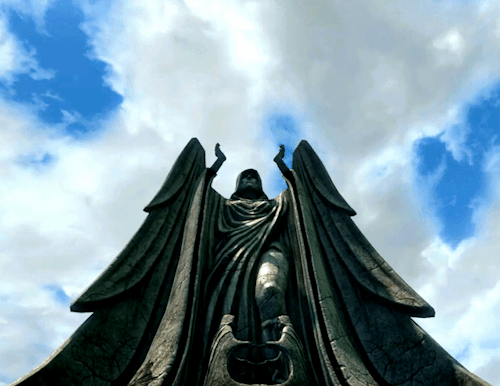 quixqueen:The Elder Scrolls V: Skyrim ➤ The Statue to Meridia