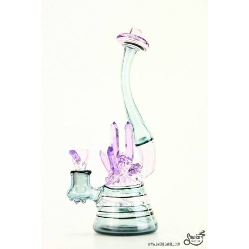 liquiderrl:A stunning pipe from Northern Waters Glass, beautifully worked with Purple Rain glass. A 