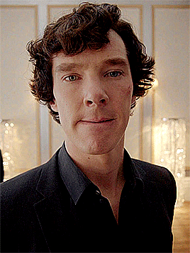 floweryshell:Sherlock’s hairstyle throughout the seasons