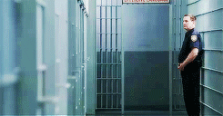 becauseyoulovemebb:‘Bones’ season 10 first footage: Booth struggles in prison (x)