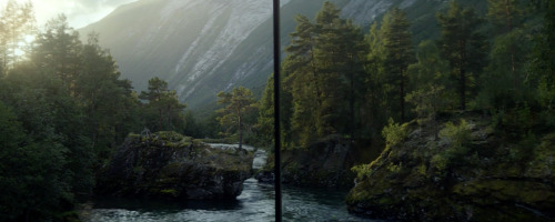 wardrobemalfunctioned:  Ex Machina (2015) dir. Alex Garland / DP: Rob Hardy
