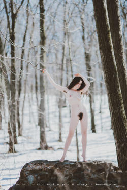 corwinprescott:  “Into The Wild”Harrisburg, a 2015Corwin Prescott - Kelsey Dylan - Entire series on Patreon  